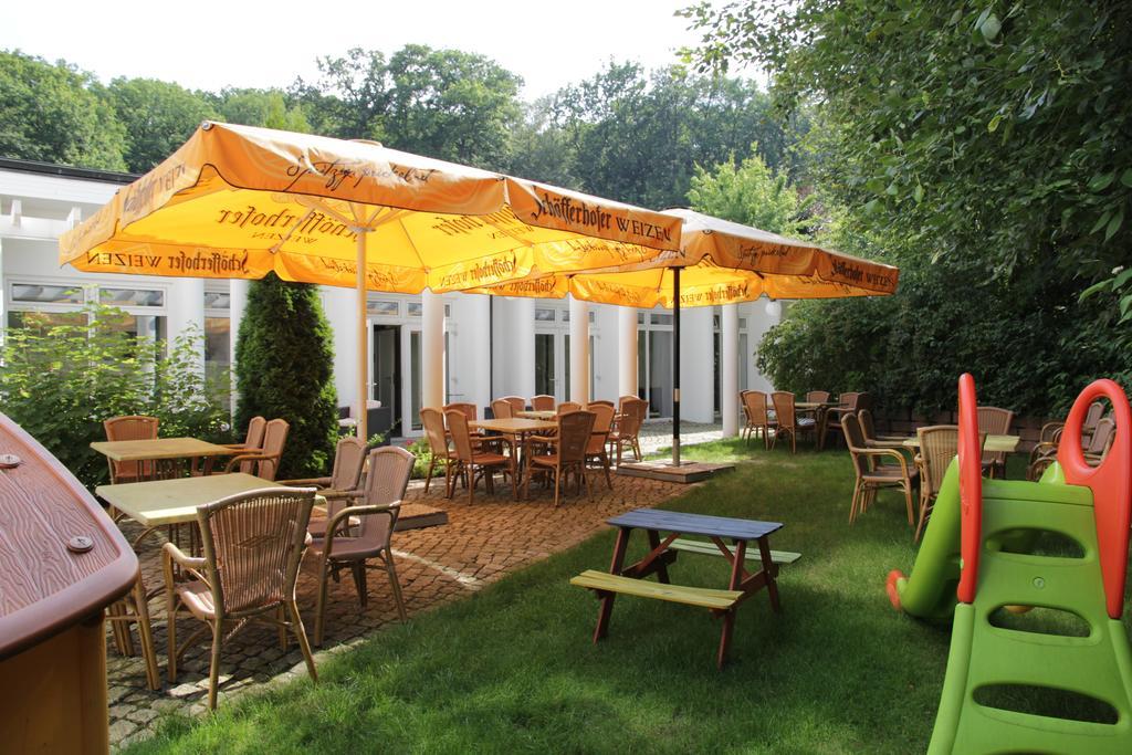 Relexa Hotel Bad Salzdetfurth Exterior photo