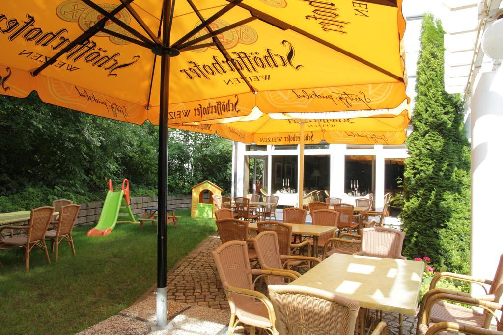 Relexa Hotel Bad Salzdetfurth Exterior photo